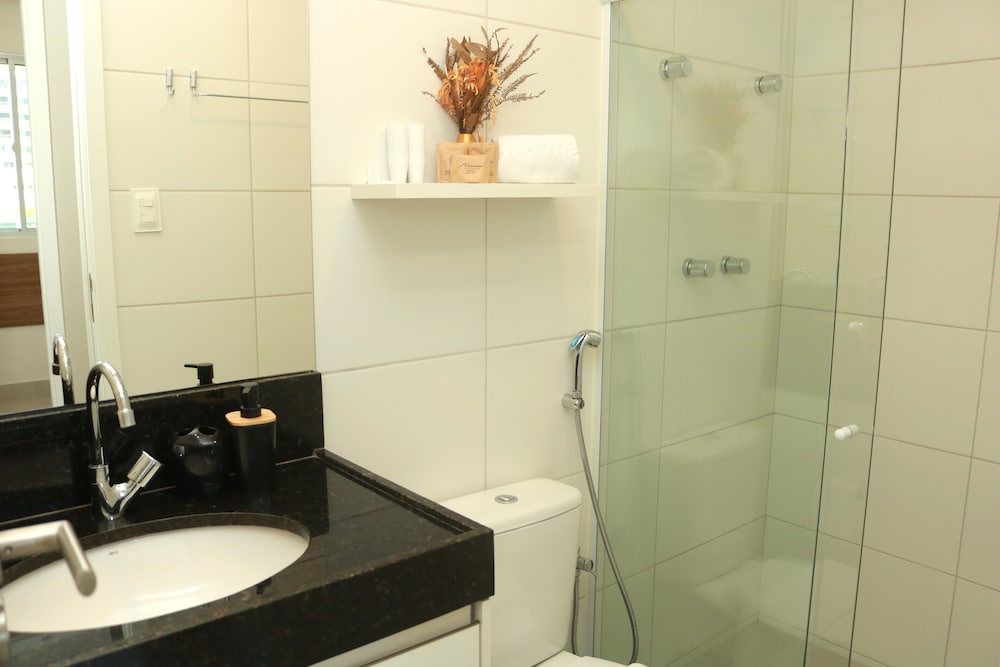 Edificio Promenade II Apt 204