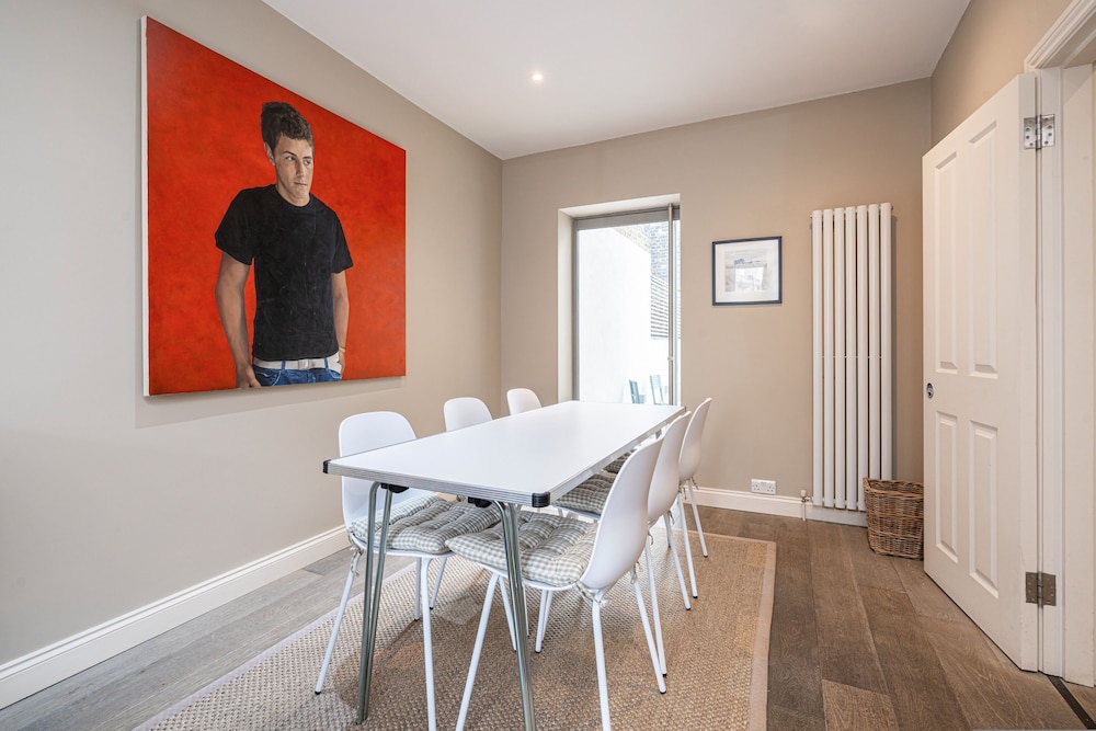 Lovely Battersea Home by Underthedoormat