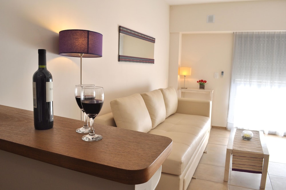 Cimma Suites Apart-Hotel