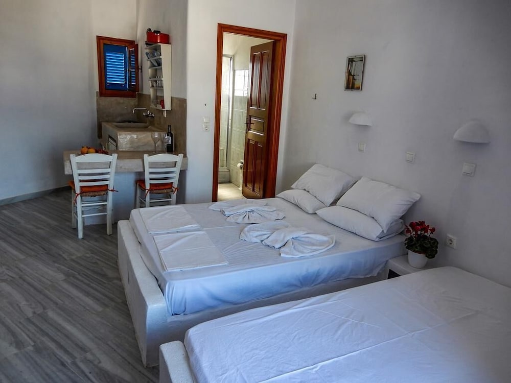 Ioanna Rooms