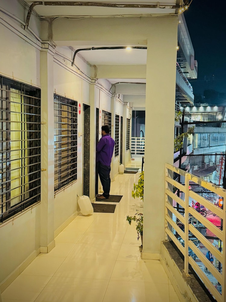 Hotel Sai Navsari