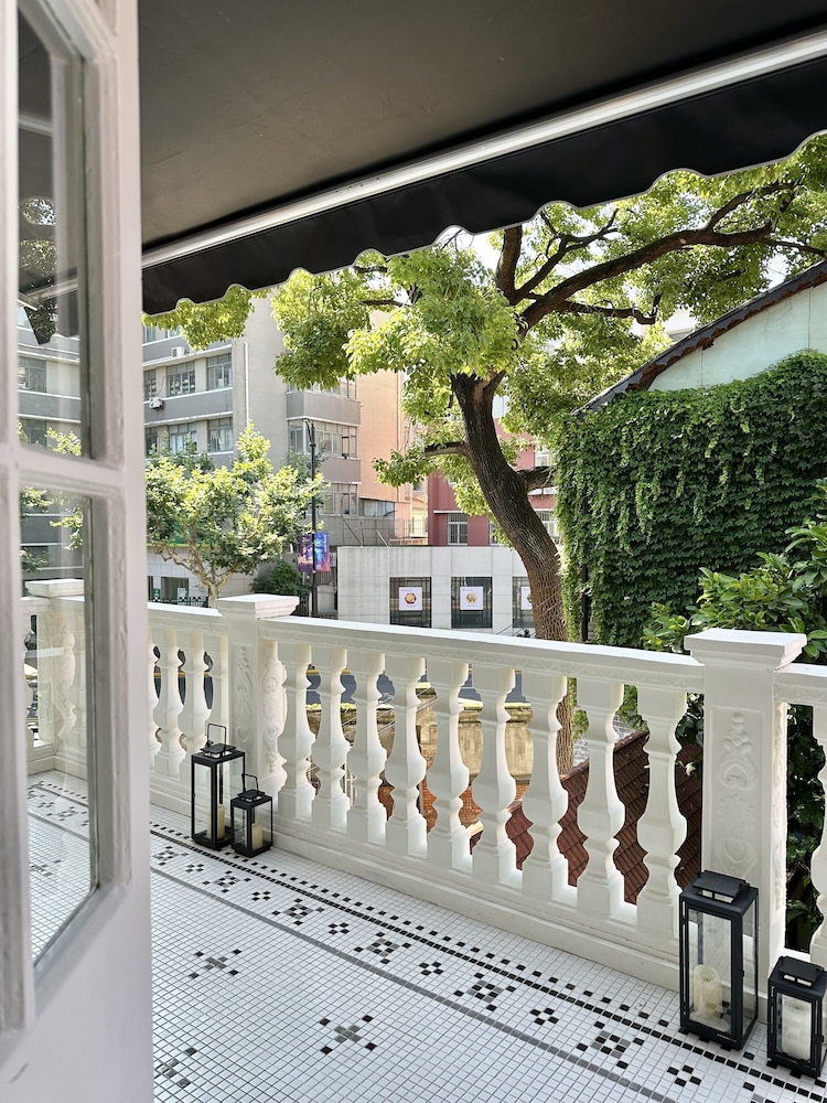 Shanghai Hills& Art Suite 16