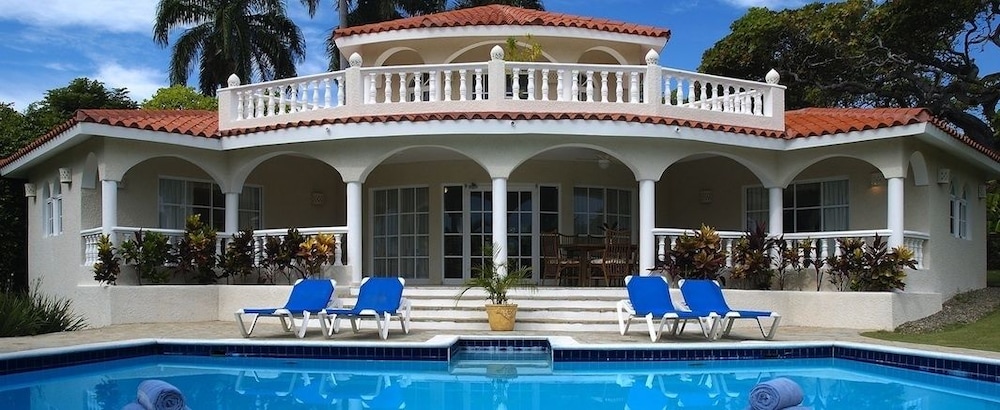 Crown Villas, All-Inclusive