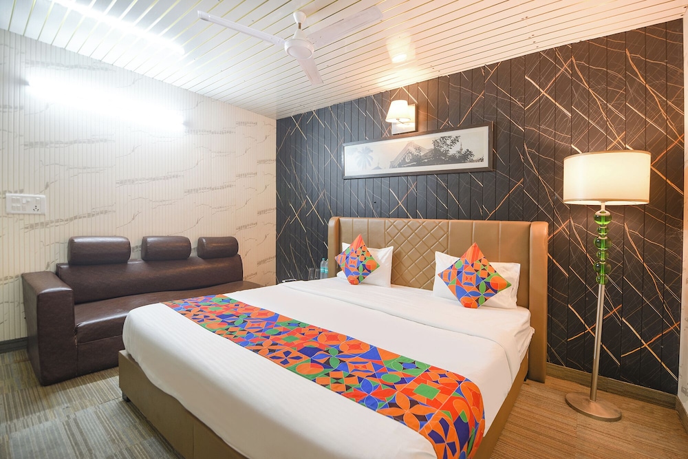 Fabhotel Heritage Residency