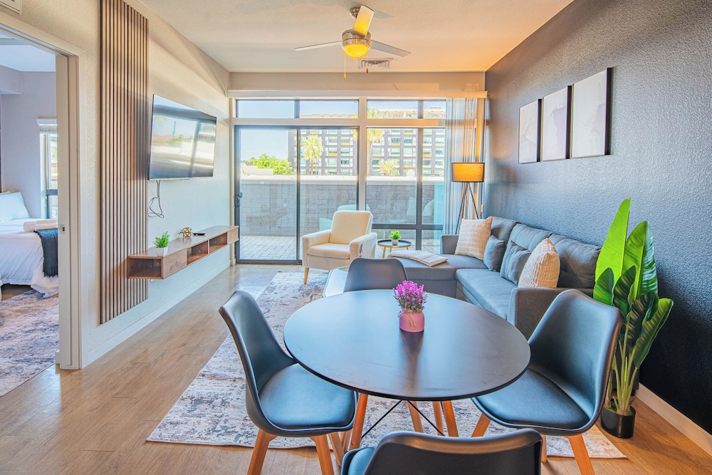 ROVE LIVING/KL - Iluminate