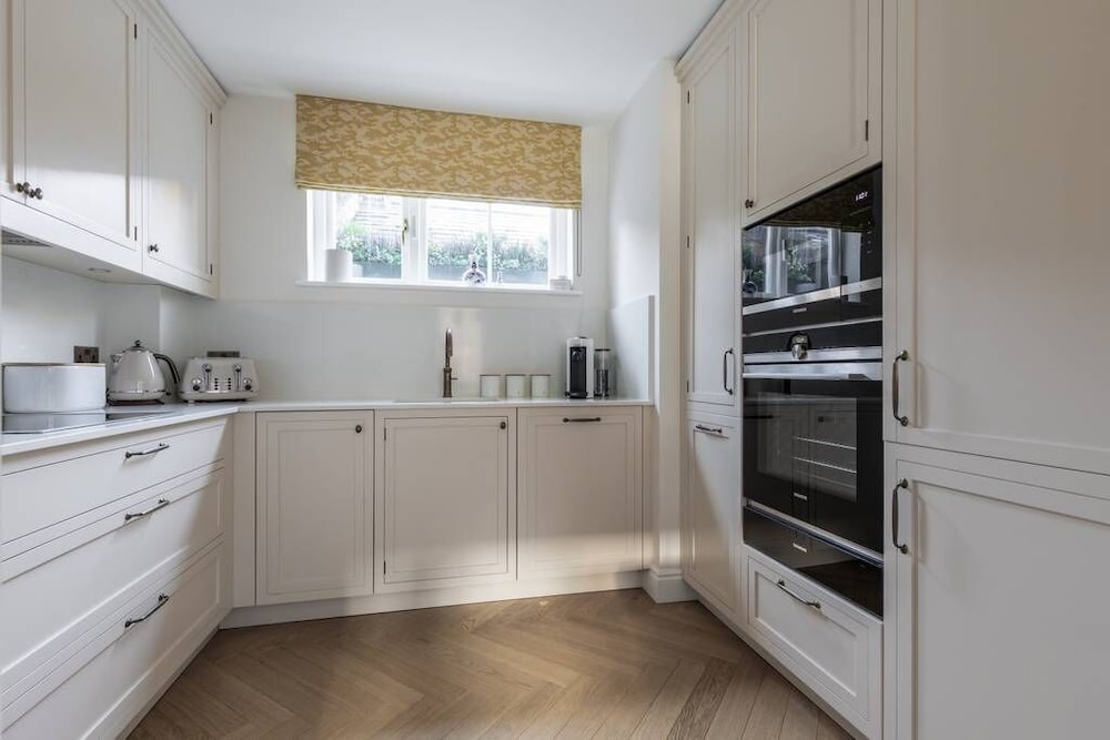 Brunswick Mews II by Onefinestay