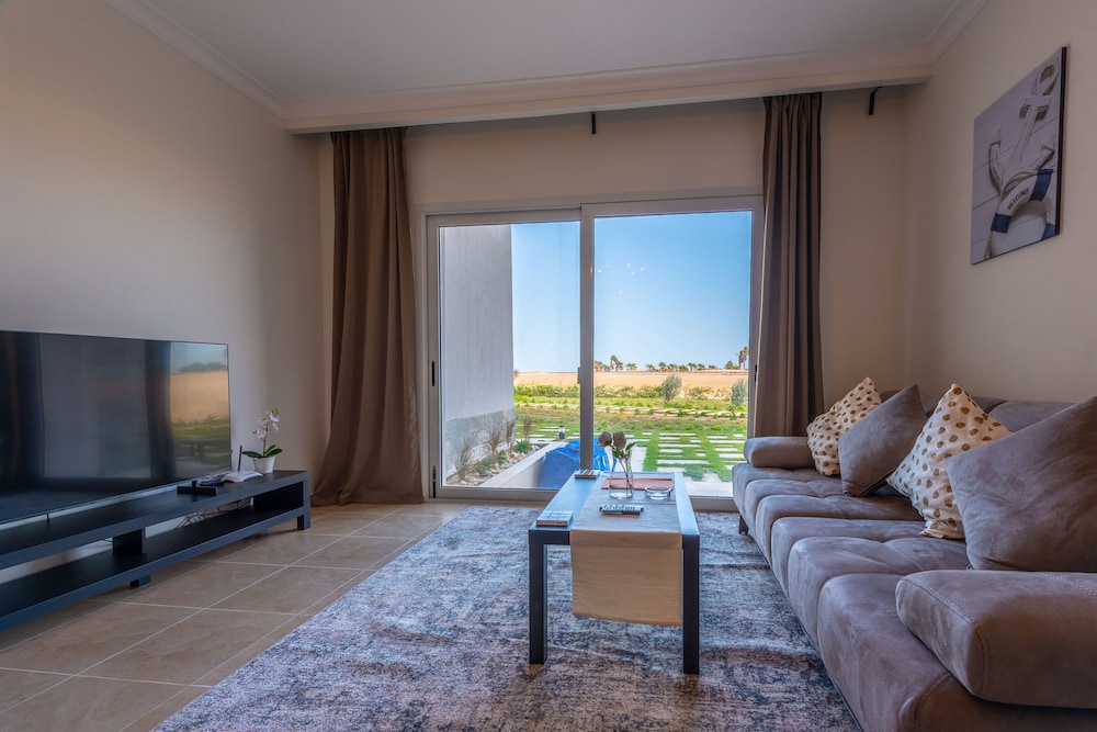 VESTA - Soma Bay Residence