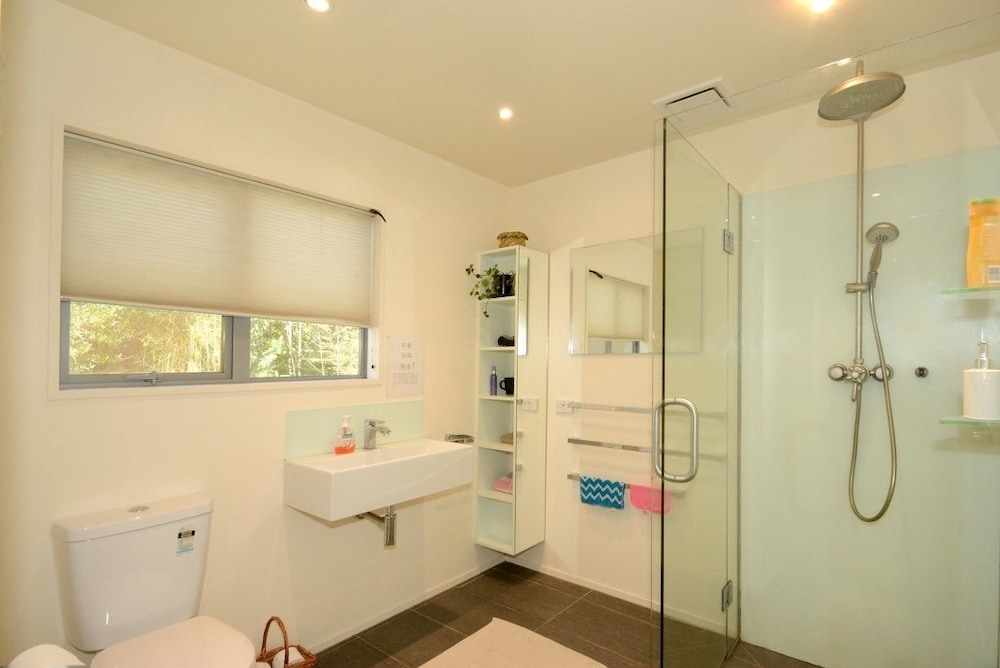 Baldwin Street BNB