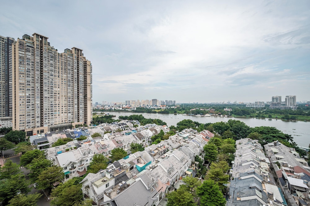 OPAL SAIGON PEARL Premier Residence