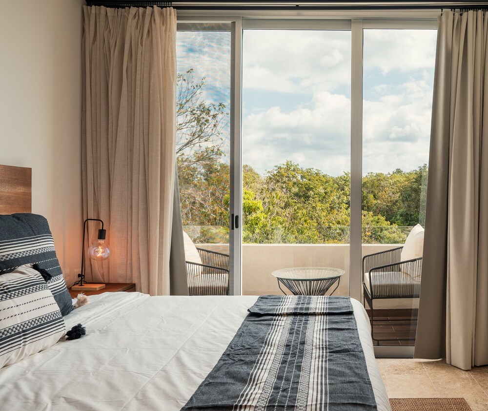 NHOA 312B Lux 1BR in Aldea Zama
