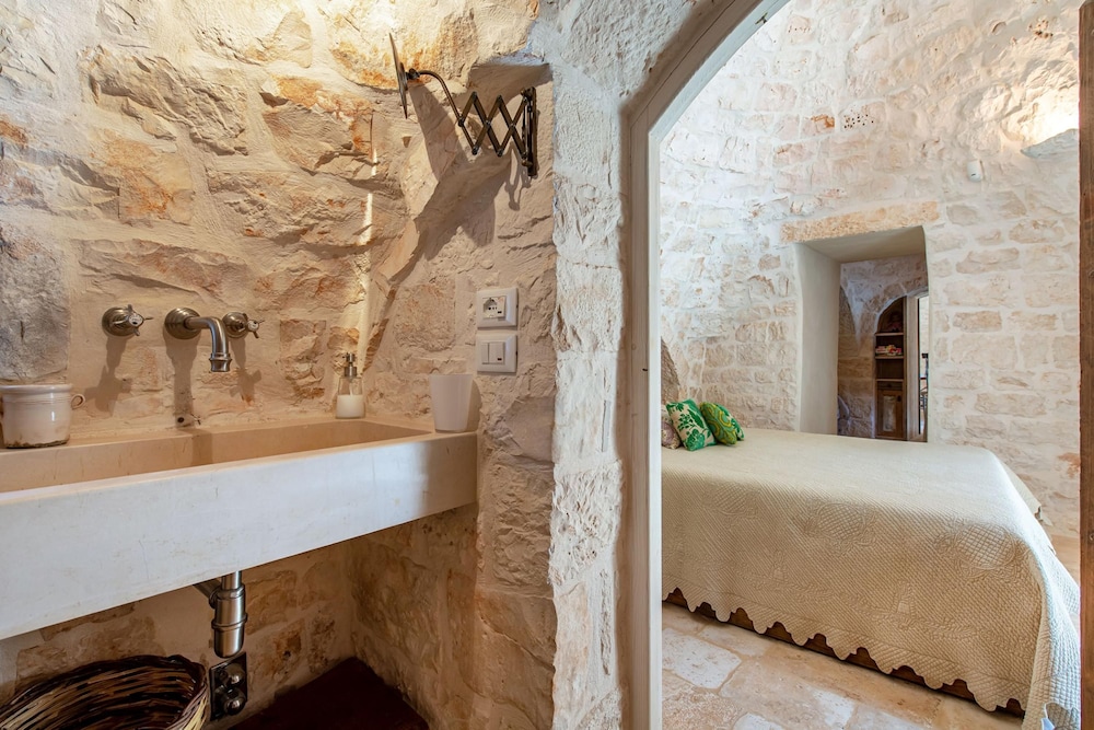 Tenuta Diciassetteconi Trulli With Pool photo 4