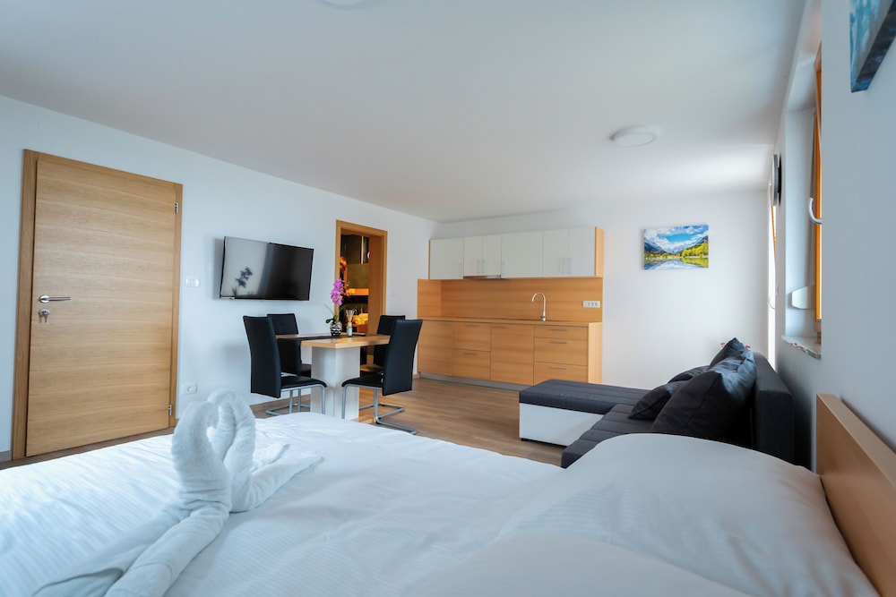 PJagodic Apartments and Wellness