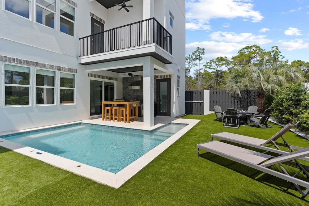 Luxe 30A Home w/ Pool, Outdoor Dining, Golf Cart, & Minutes to Beach