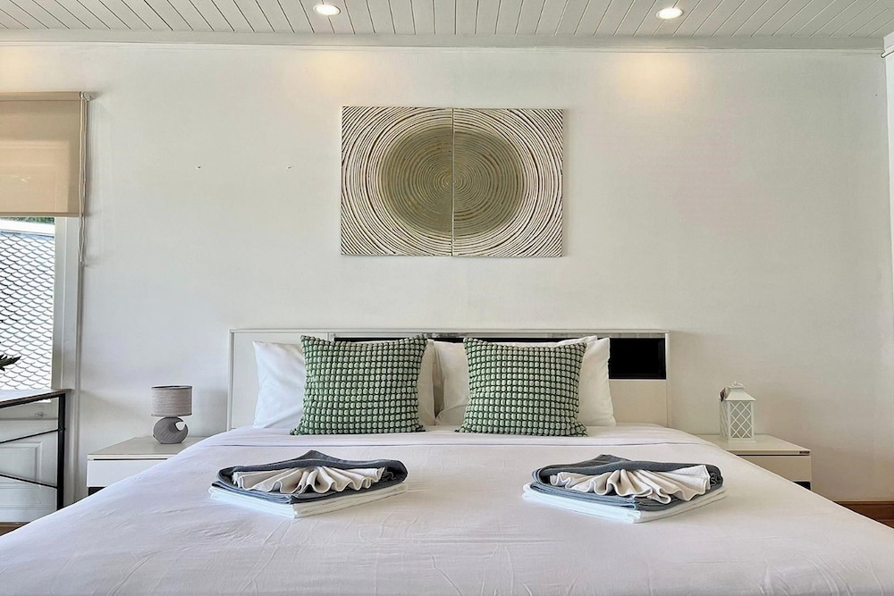 Panorama Ocean Villas, Kamala