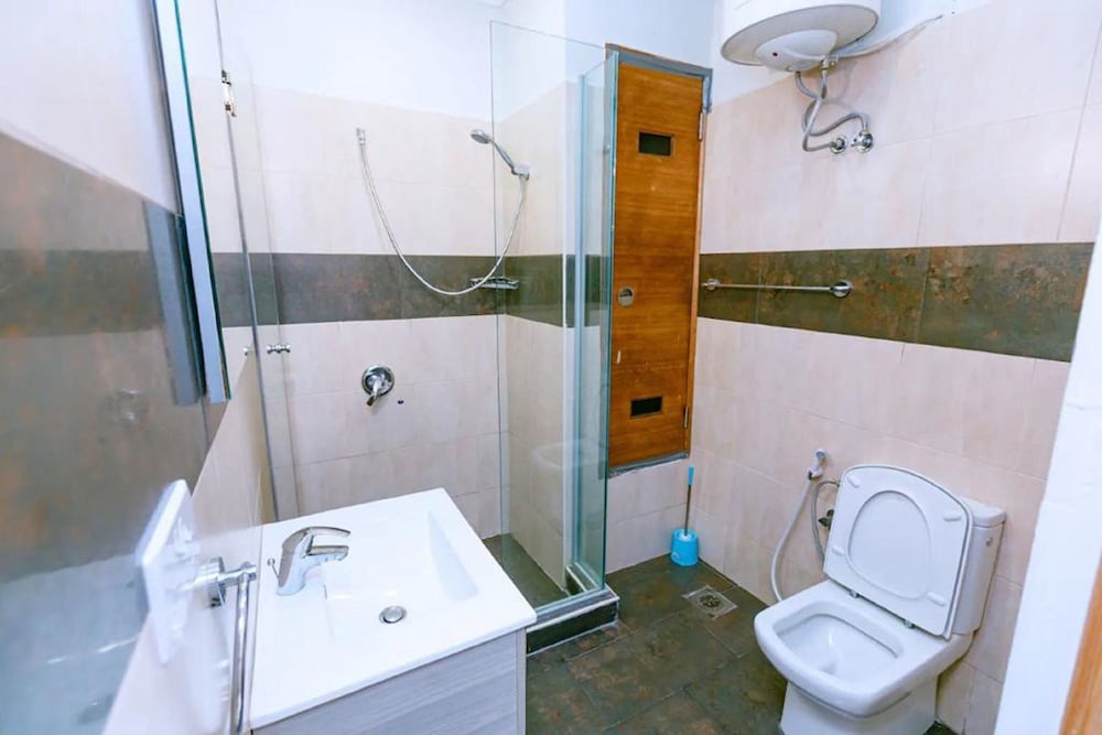 Colosseum Square Luxury Apartments