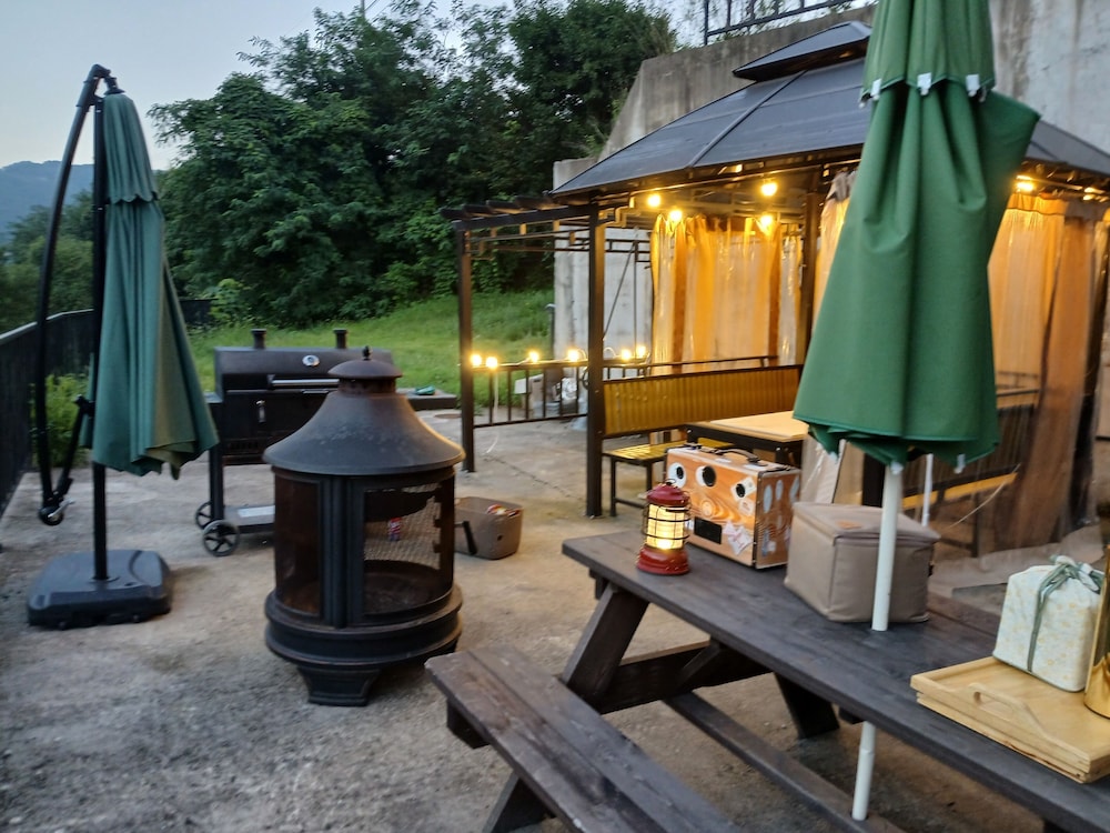 Mirinae Lakeside Marine Villa