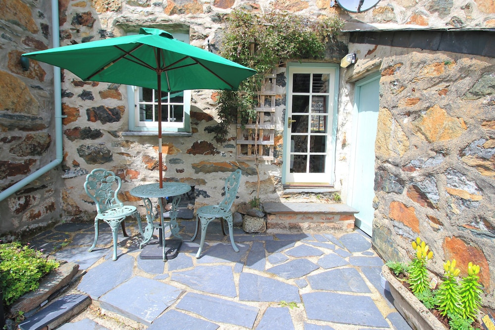 Ivy House