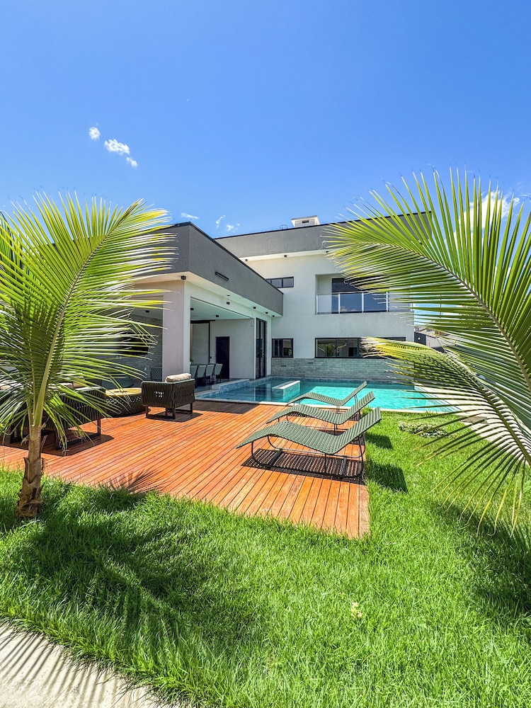 Mansão Luxo Lago - Caldas Novas