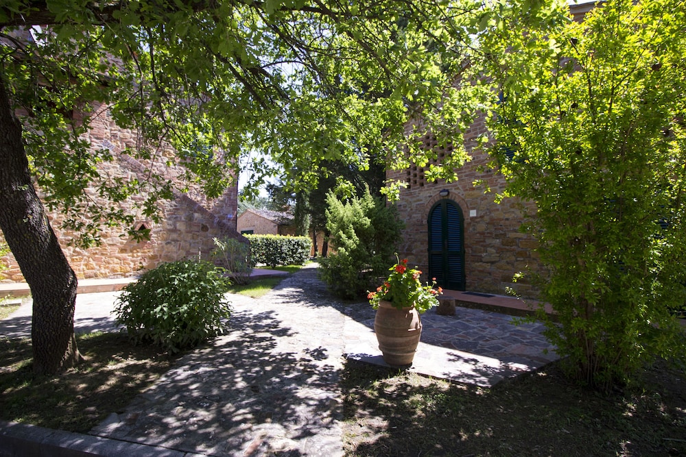 Borgo Il Poggio Agriturismo
