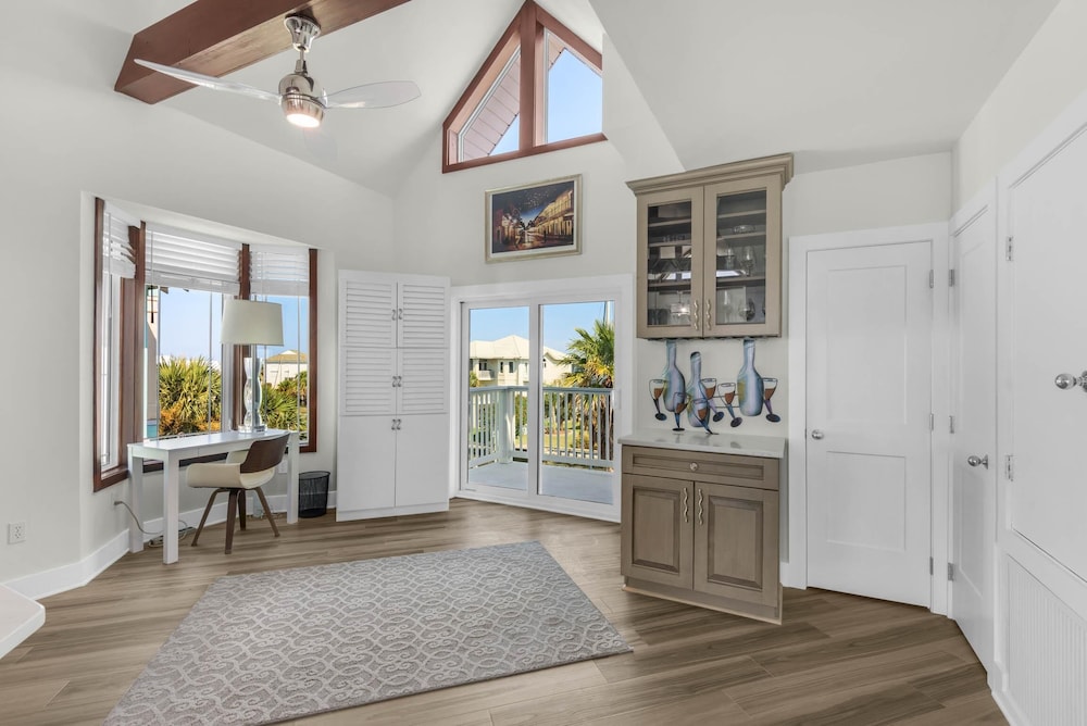 The Gulfview Grandeur