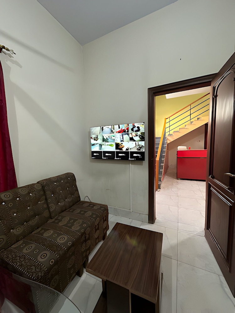 Five Star Inn Guest House