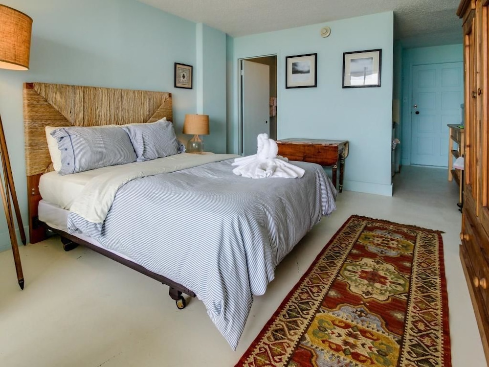Cozy Islander East