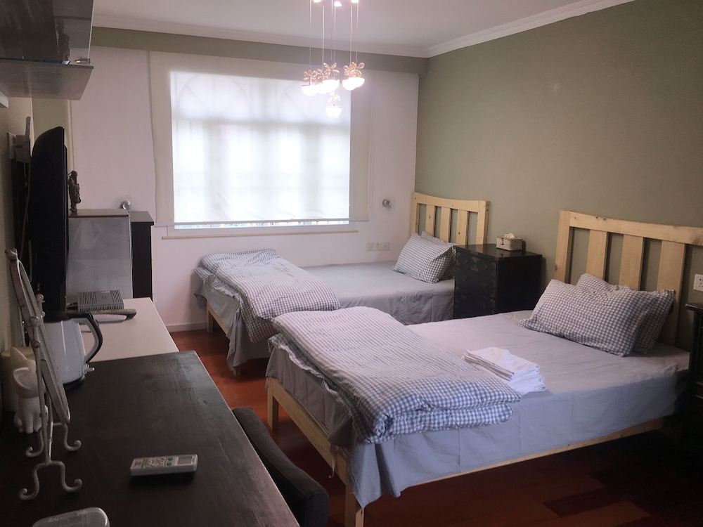 LaozhouJia Hostel