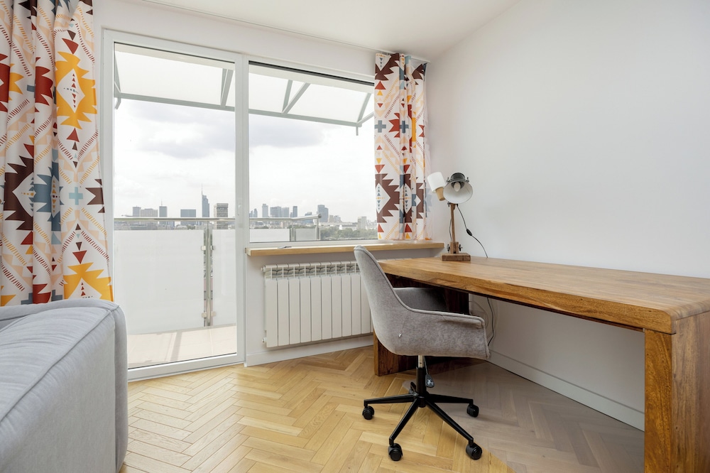 15th Floor Studio in Warsaw by Renters view 3