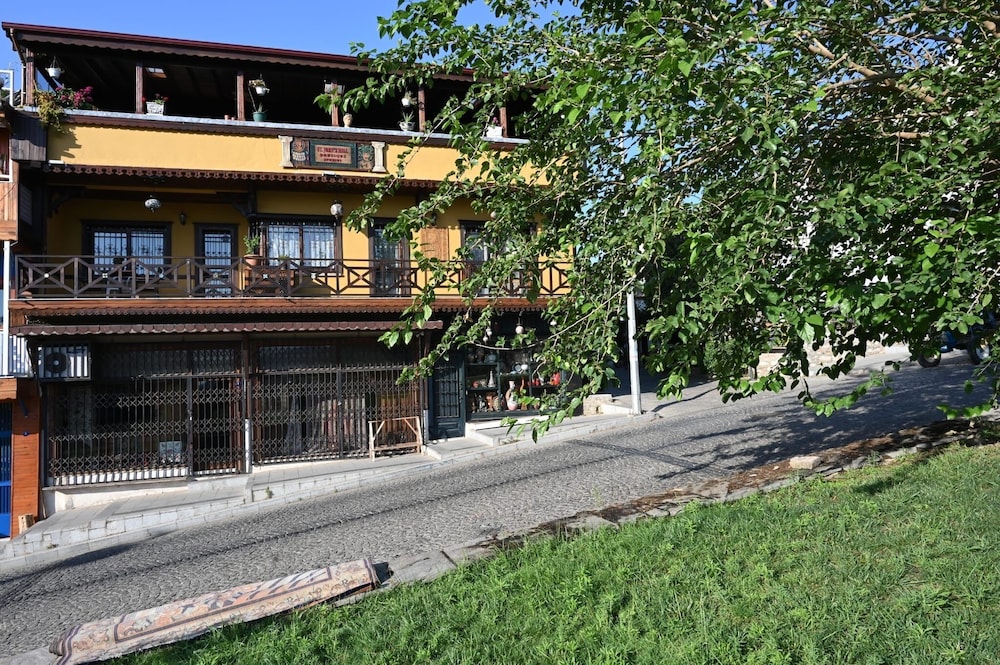 St.Johns hill boutique Ephesus