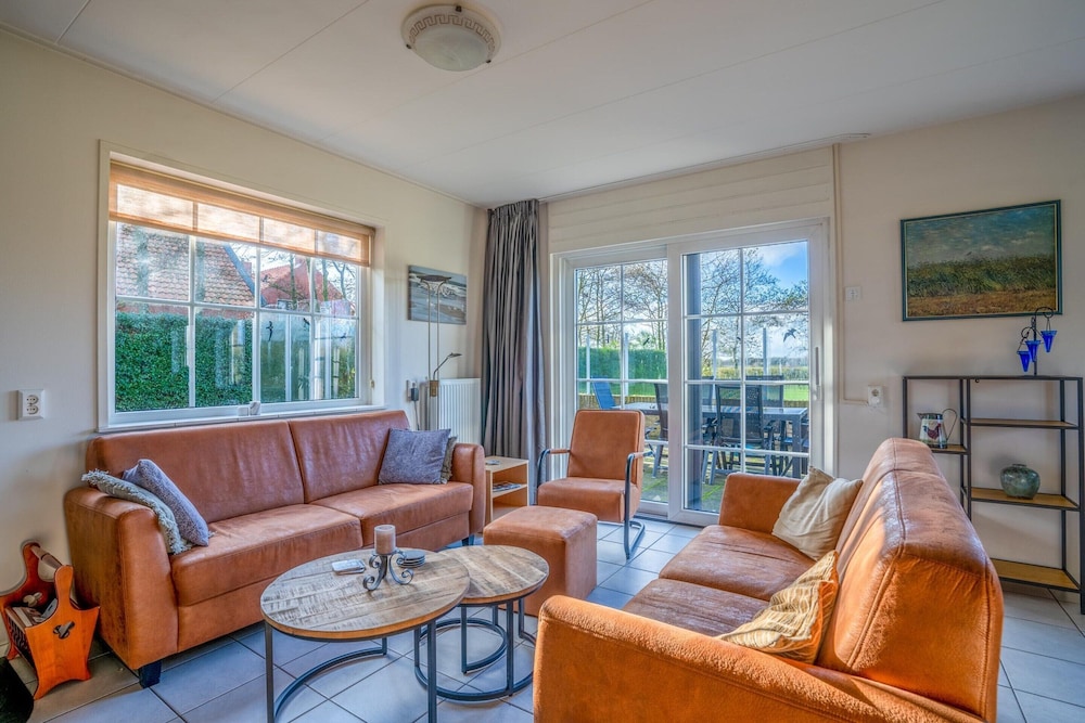 Charming 5-person Holiday Home With Panoramic Views