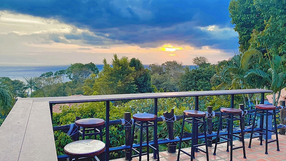 Phumala Lanta Seaview Resort