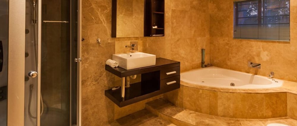 Mbombela Exclusive Guest House @ Daleen