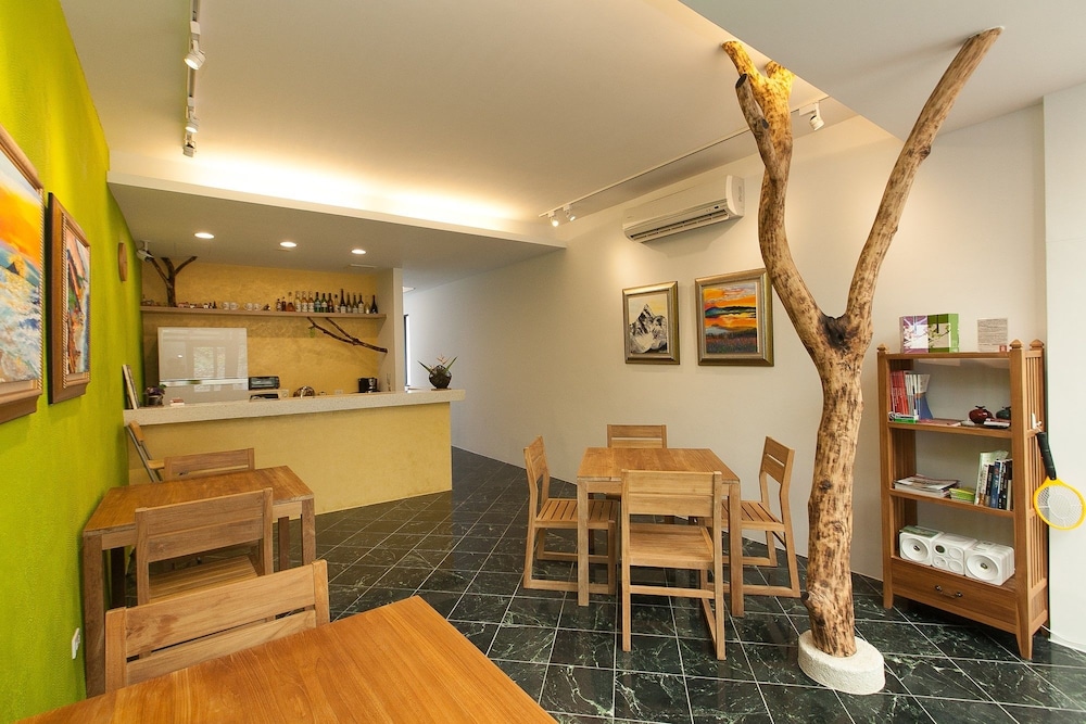 Loha Family Beachside Homestay
