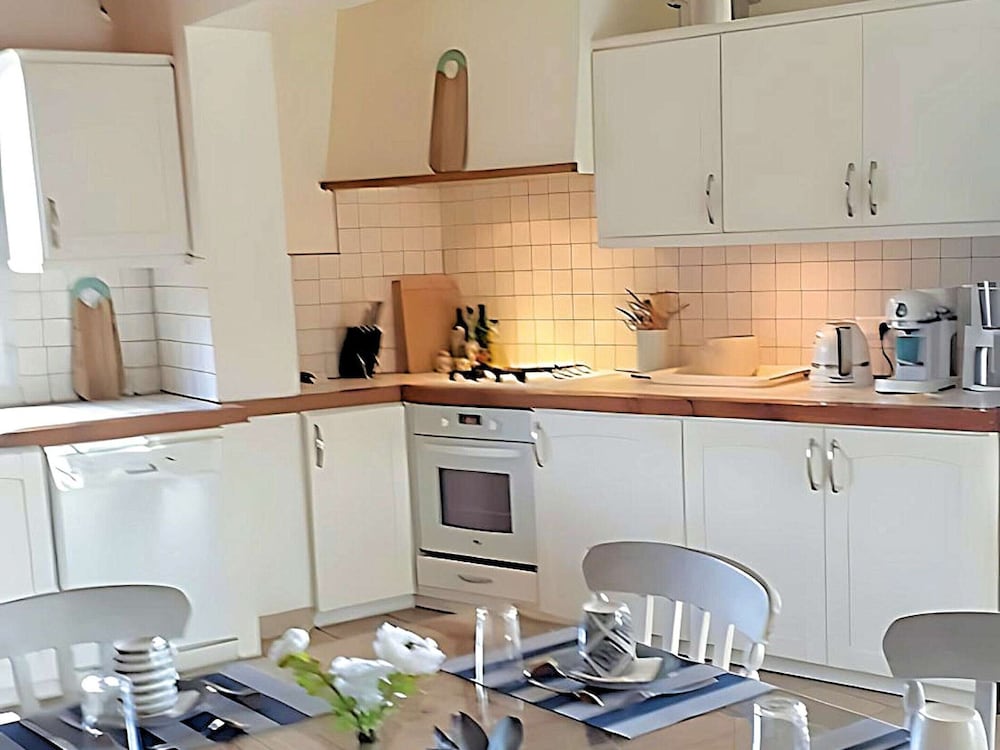 Holiday Home in Dordogne With Pool & Bubble Bath