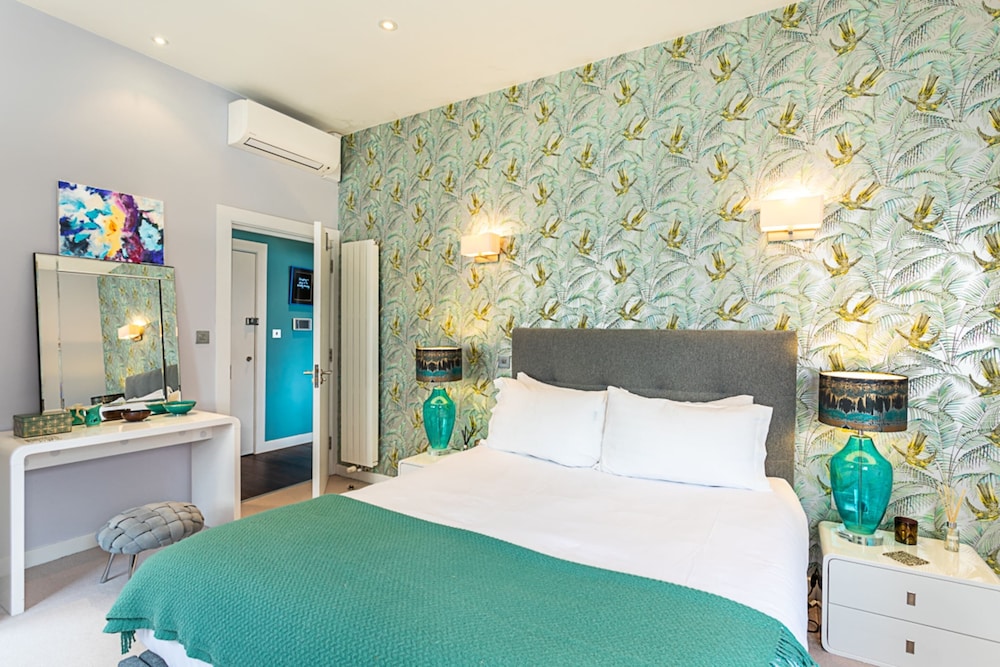 Exmouth Market Apartment