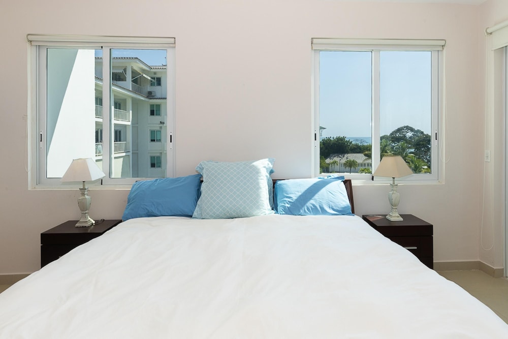 Aqua Chiara Condo by Acomodo Bijao Long Stay