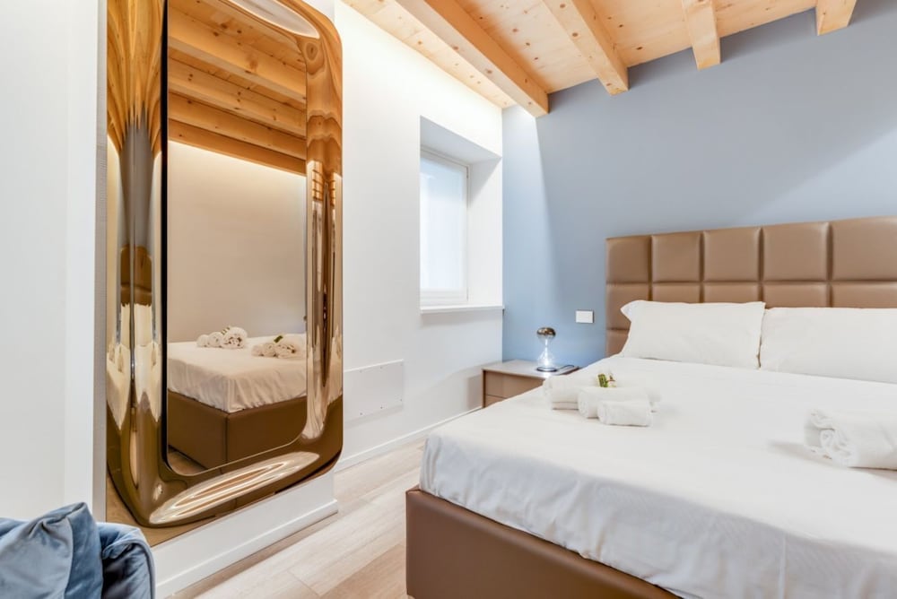Luxury & Charming Piazzetta San Giorgio Apartments view 5