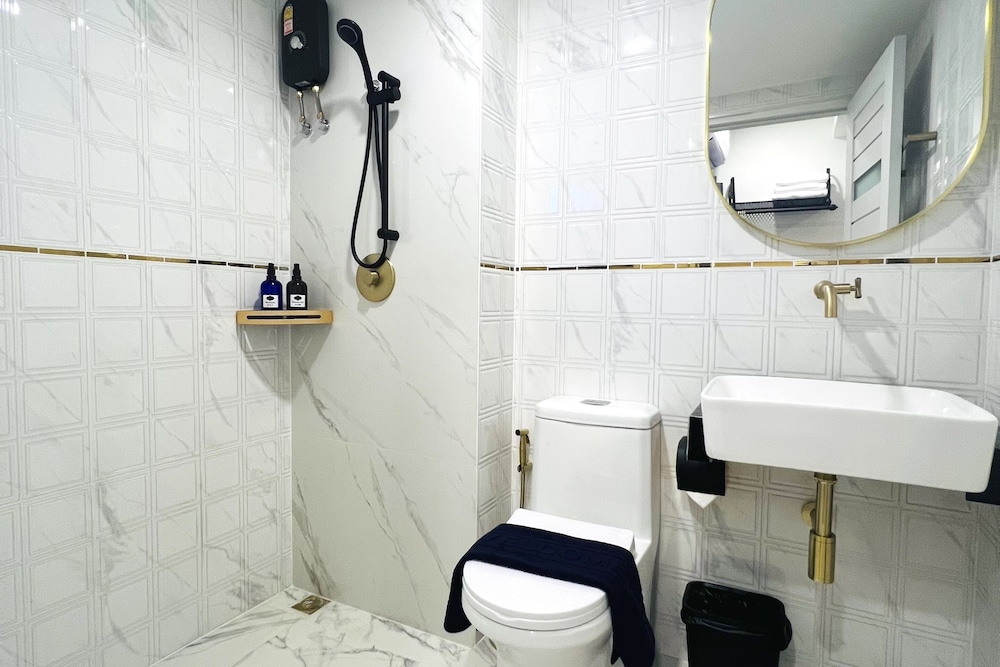 Travelier Hostel