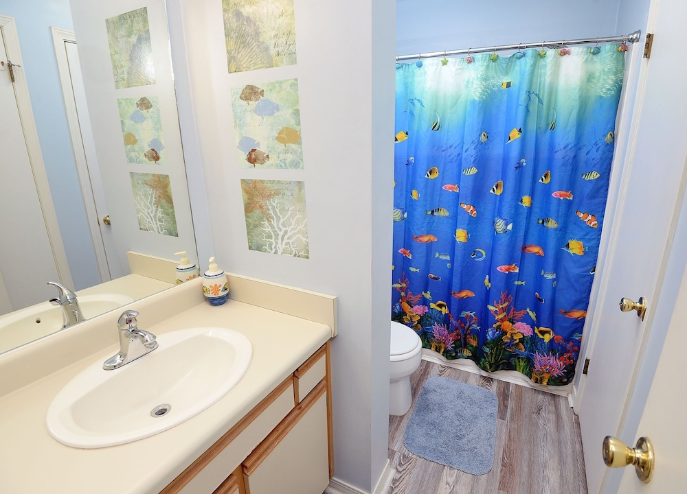 133 West Leslie Lane 2 Bedroom Townhouse