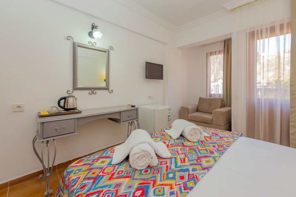 Mia Suites Hotel & Spa