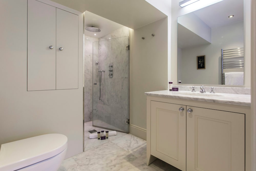 Cadogan Place IV by Onefinestay