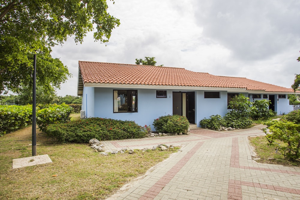 Blue Bay Bungalows