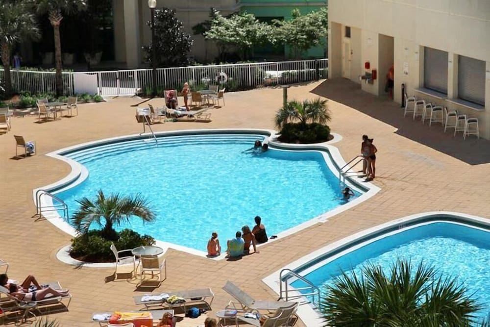 Emerald Beach 325