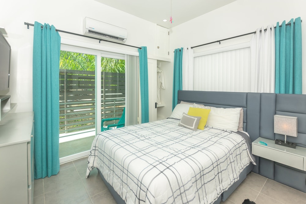 Acqua Di Mare #3 2 Bedroom Condo by Redawning view 2
