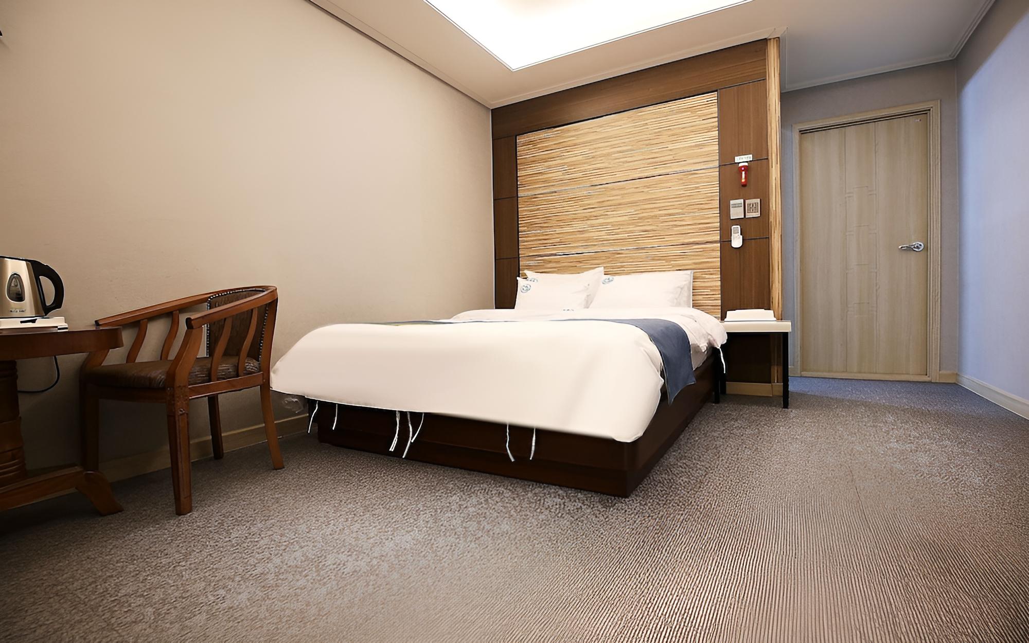 Asan Hotel view 3