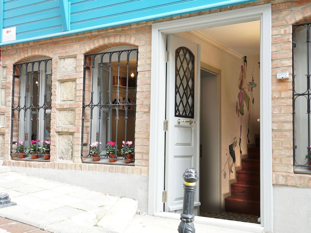 Tilas House No8 - Yurt - Image 54