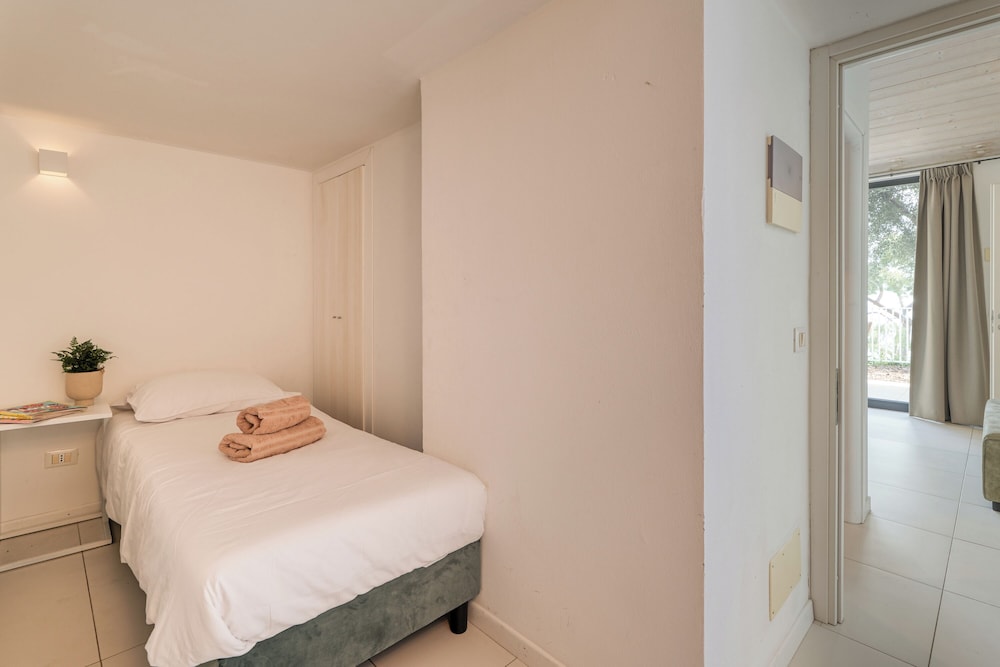 Holiday Resort Balzi Rossi