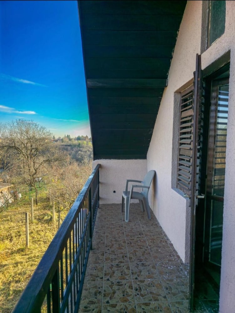 Vila Nera Banstol Cottage