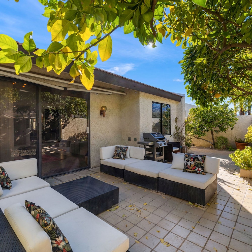 Mountain View Villa in Palm Springs
