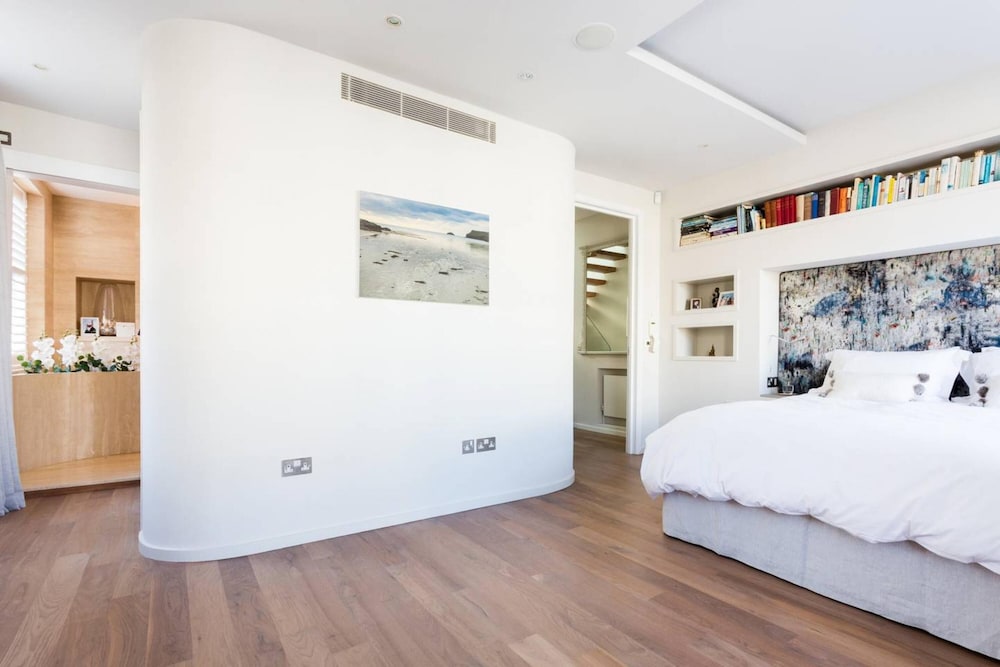 Spectacular Unique 4bed House in Pimlico